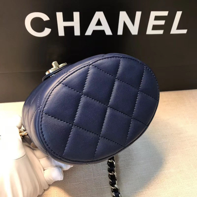 Chanel Vanity Case AS1355 Navy