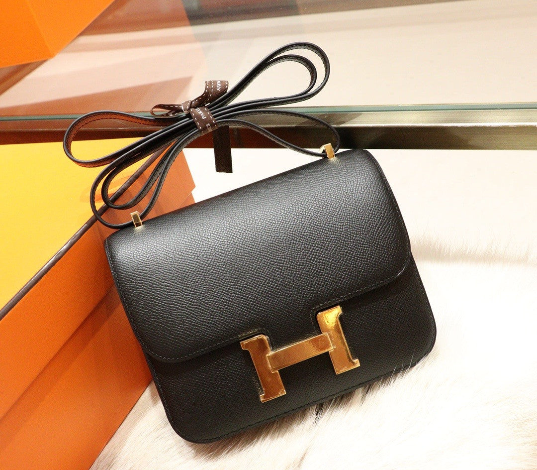 Hermes Black Constance Epsom leather 18cm Gold Hardware