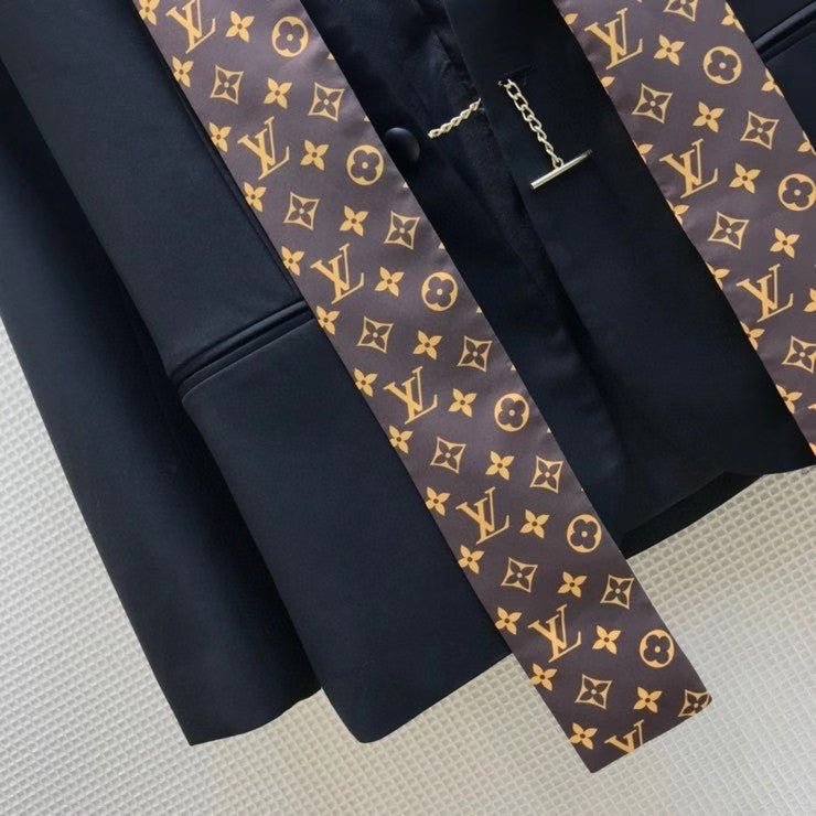 Louis Vuitton WOOL AND MOHAIR BACHETTE BLAZER WITH EMBROIDERED SCARF