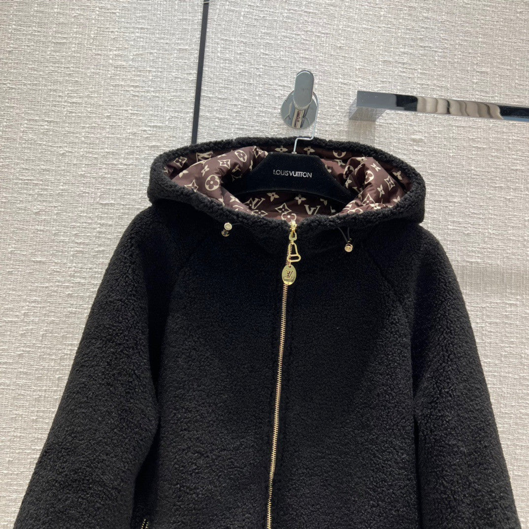 Louis Vuitton 1AAMTB REVERSIBLE BOUCLÉ WOOL PARKA