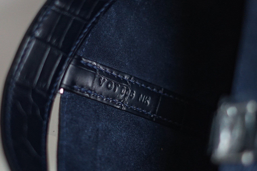 Hermes 2021 Limited Edition Embroidered Picotin lock 18 Touch Suede/ Alligator