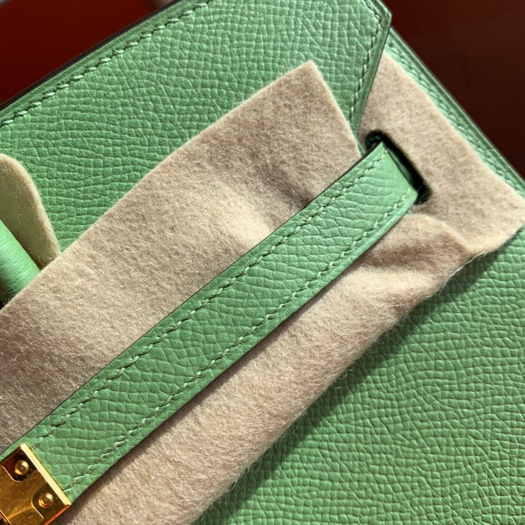 Hermes 3I Vert Criquet Birkin 25 cm Epsom Gold Hardware