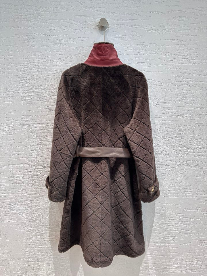 Chanel Shearling Coat with Diamond Quilting, Leather Belt and CC Logo — Fall/Winter 2026-2027 Chanel