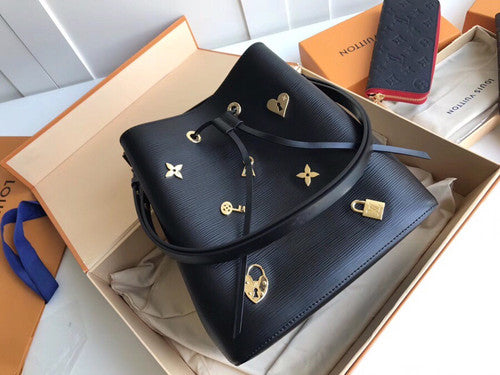 Louis Vuitton M53237 NÉONOÉ