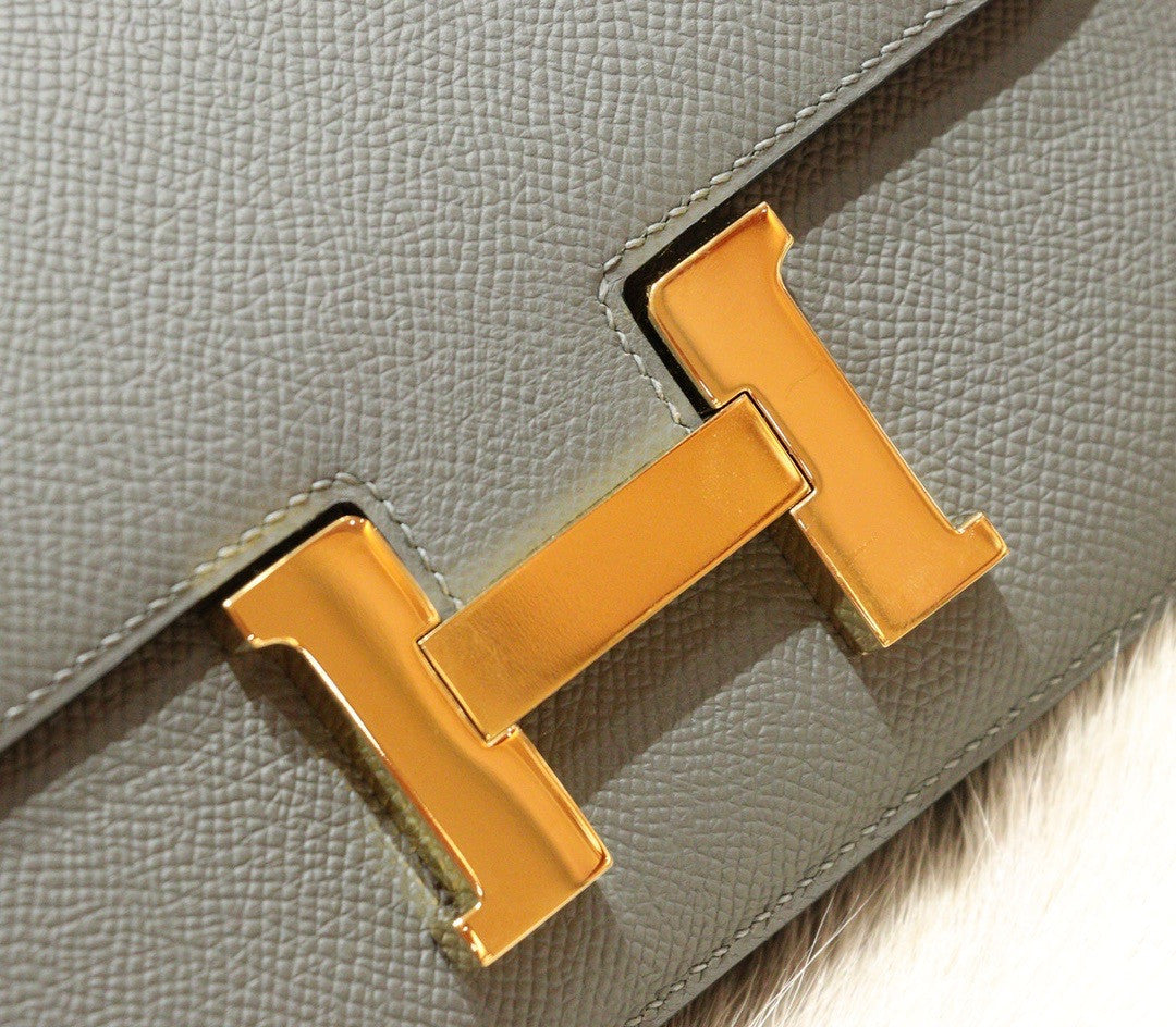 Hermes 63 Vert Amande Constance Epsom leather 18cm Gold Hardware