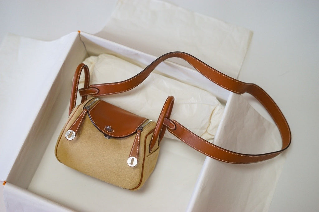 Hermes Mini Lindy 20cm Bag Gold  Veau Doblis Suede Palladium Hardware
