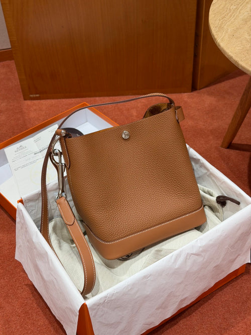 Hermès Double Longe Bucket Bag Gold