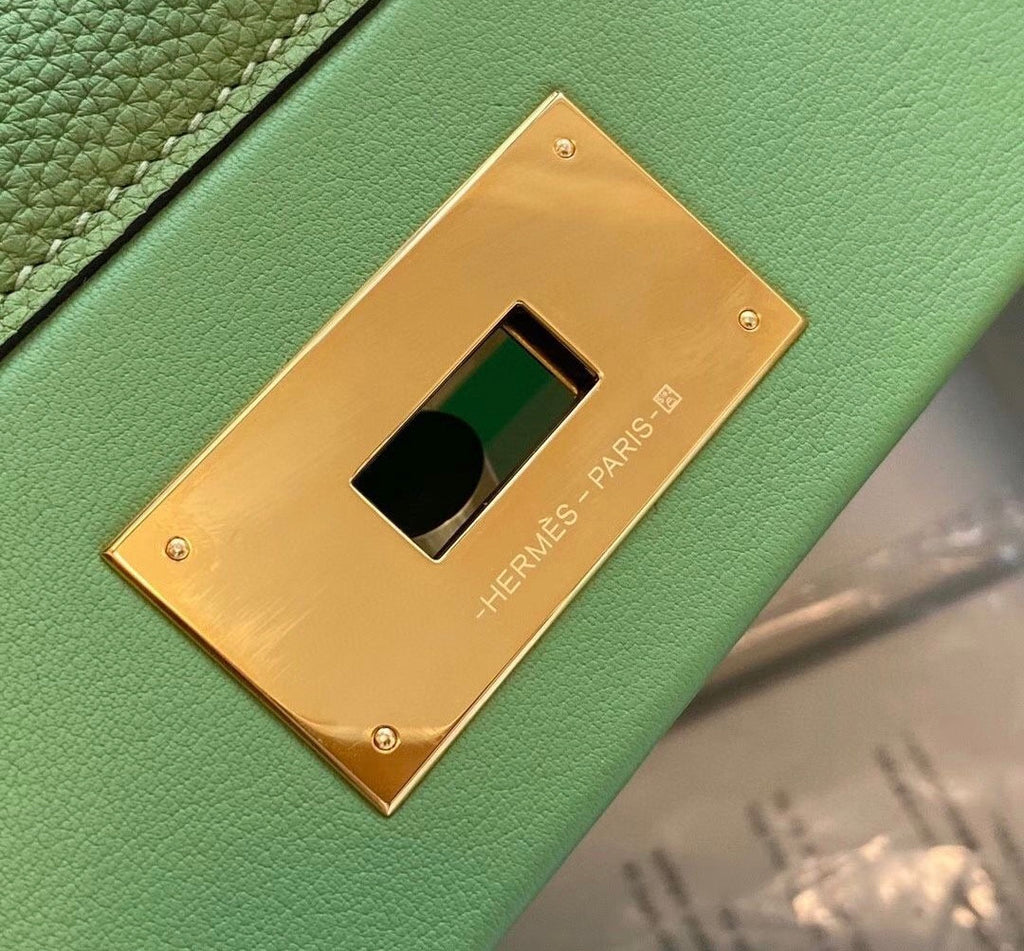 Hermes Kelly 24/24 Vert Criquet Swift & Togo Leather with Gold Hardware