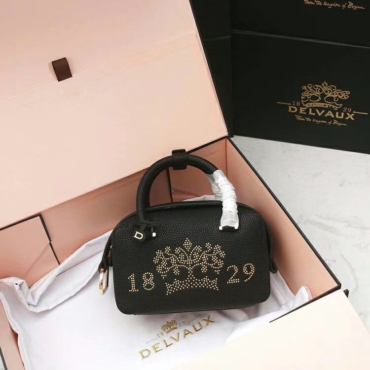 Delvaux Cool  Limited Edition Box Mini Studs Black