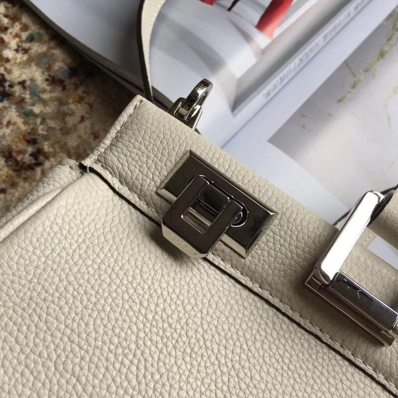 Gucci Zumi grainy leather medium top handle bag White