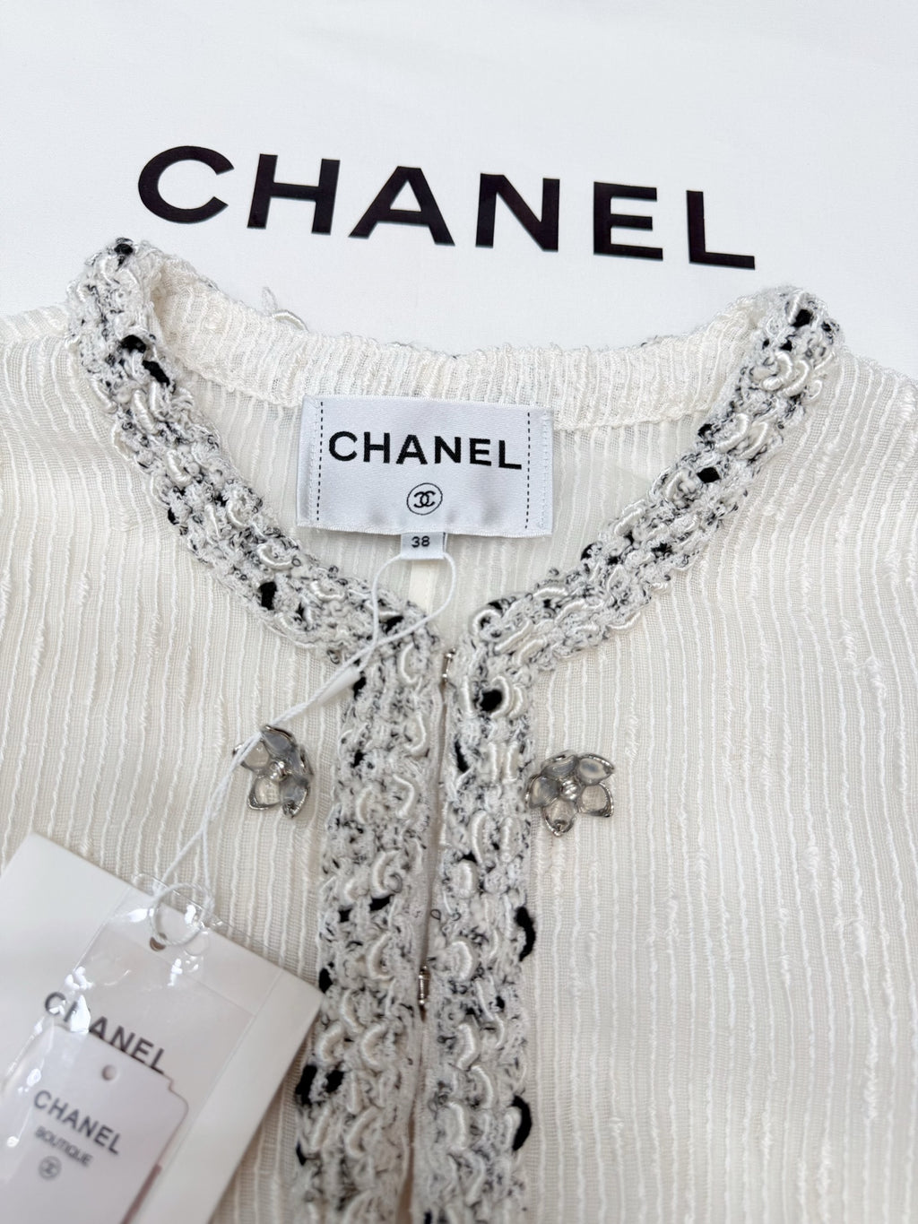 Chanel ivory cardigan - camellia buttons detail