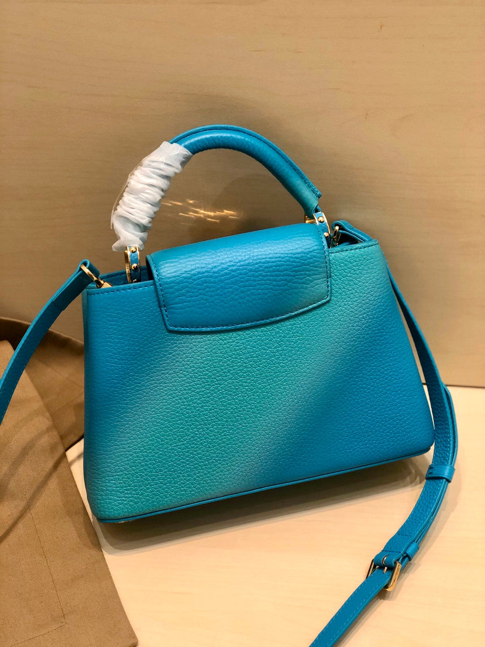 Louis Vuitton M55375 CAPUCINES BB
