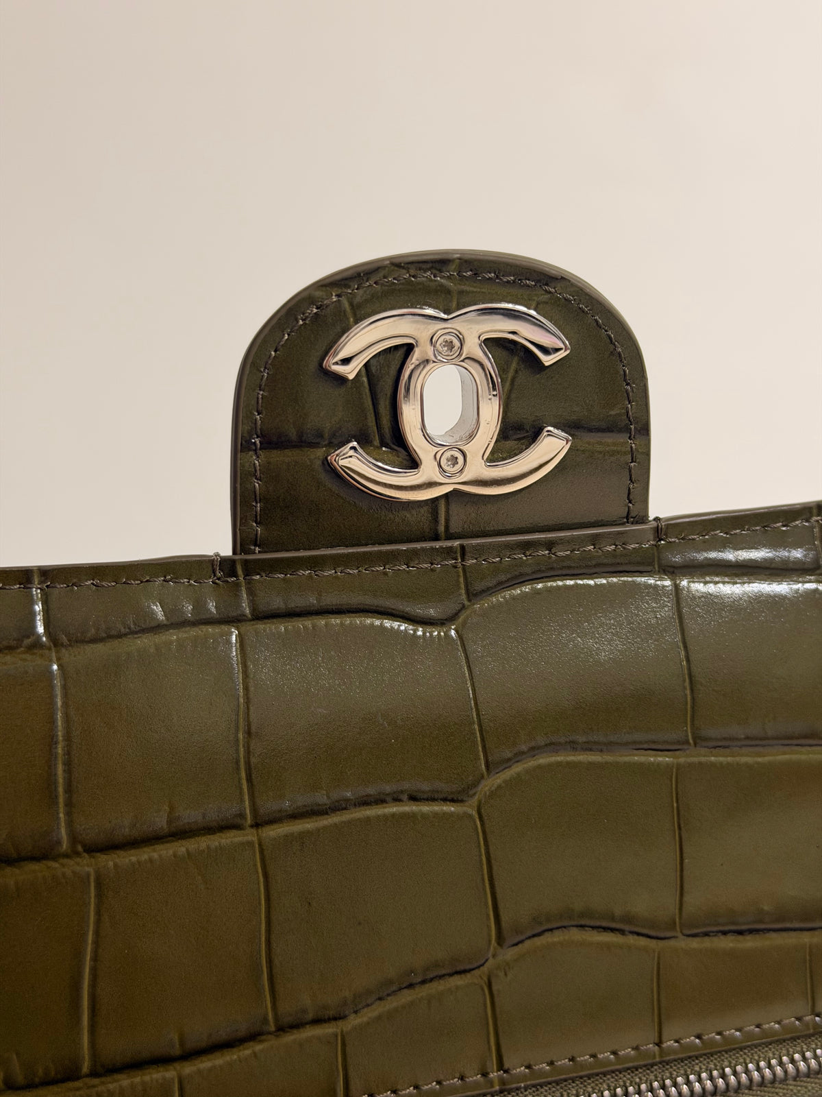 Chanel Olive Green Alligator / Crocodile Classic Maxi Flap Bag – Silver Hardware