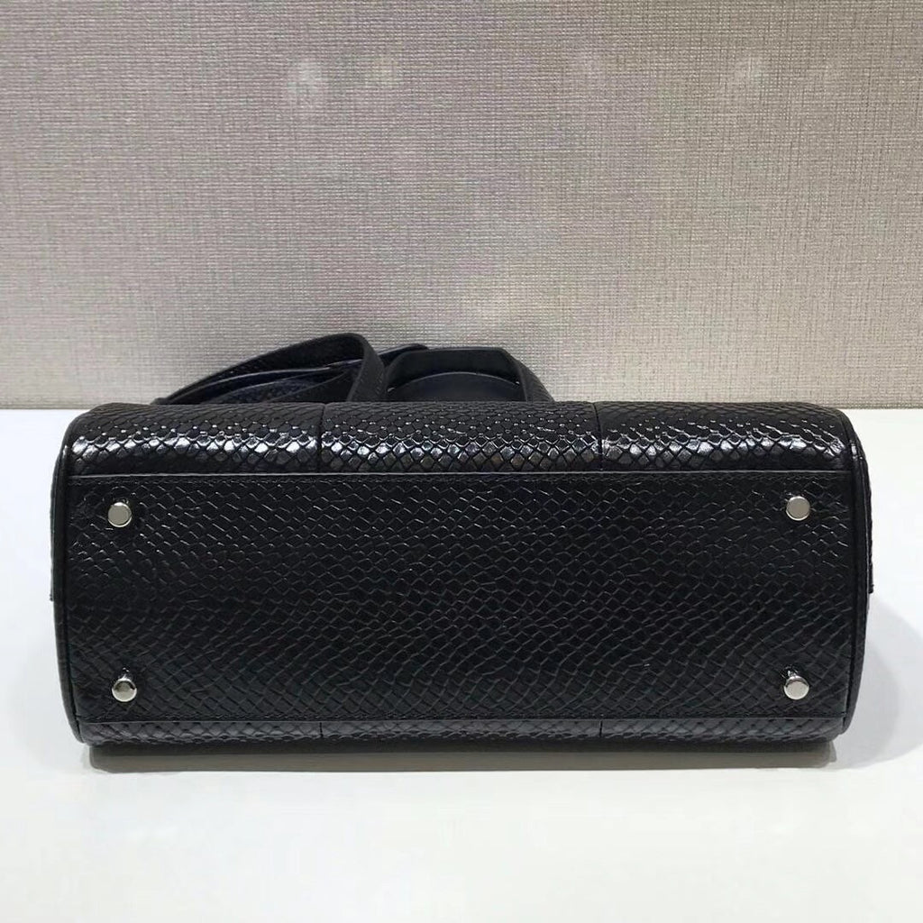 Gucci Zumi snakeskin medium top handle bag