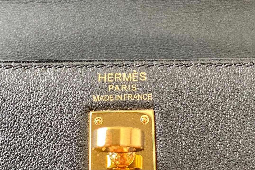 Hermes Black Kelly 25 cm Swift Gold Hardware.