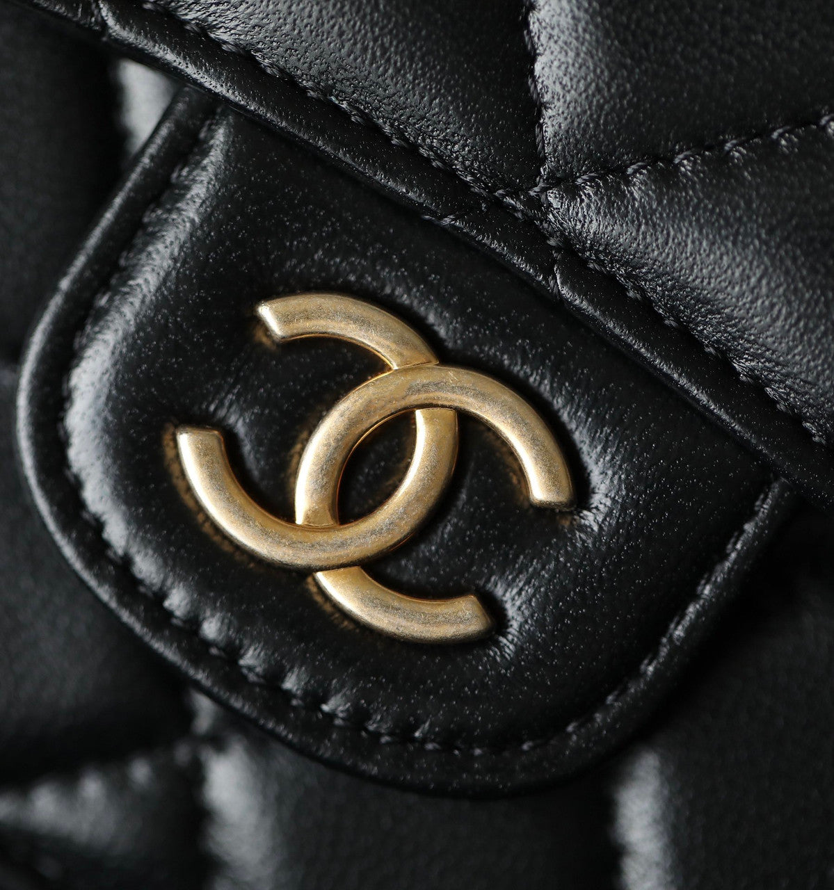 Chanel FLAP COIN PURSE WITH CHAIN