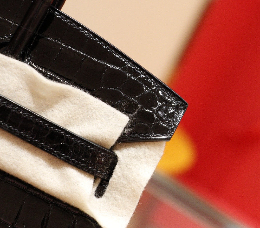 Hermes BLACK Birkin Bag 25cm Shinning Niloticus Crocodile Gold Hardware