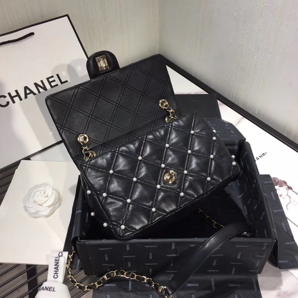 Chanel Pearl Flap Bag AS1202