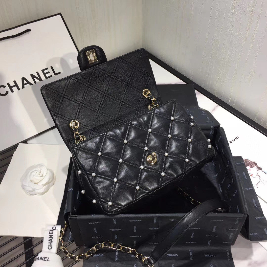 Chanel Pearl Flap Bag AS1202