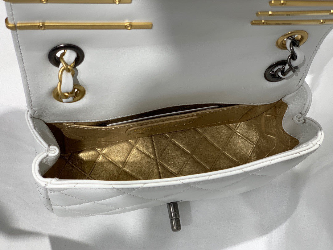 Chanel SMALL FLAP BAG WHITE AS2979 SS2022