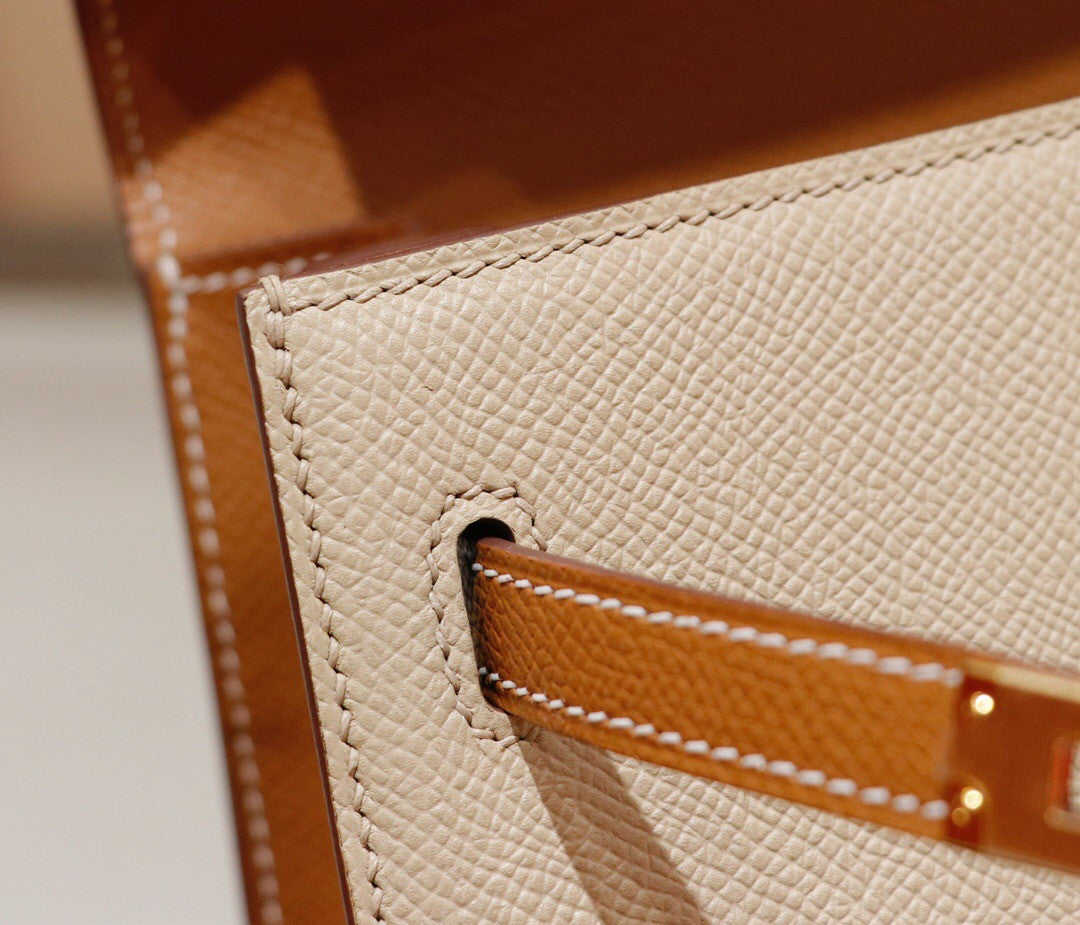 Hermes  S2 Trench /GoldKelly 25 cm Epsom Gold Hardware