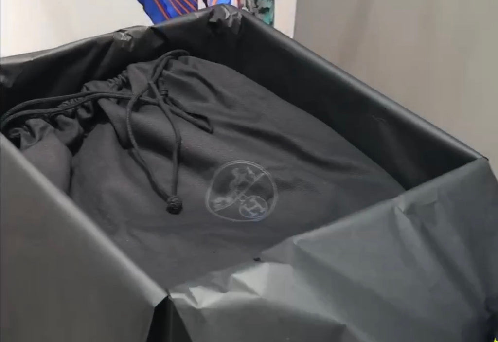 Hermes SAC KELLY SO BLACK RETOURNÉ 35 EN ALLIGATOR NOIR, GARNITURE EN MÉTAL PLAQUÉ NOIR, ÉDITION LIMITÉE