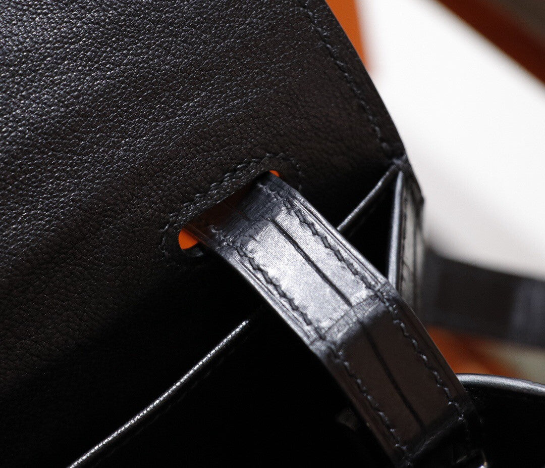 Hermes Halzan 31 cm in Black Niloticus crocodile leather