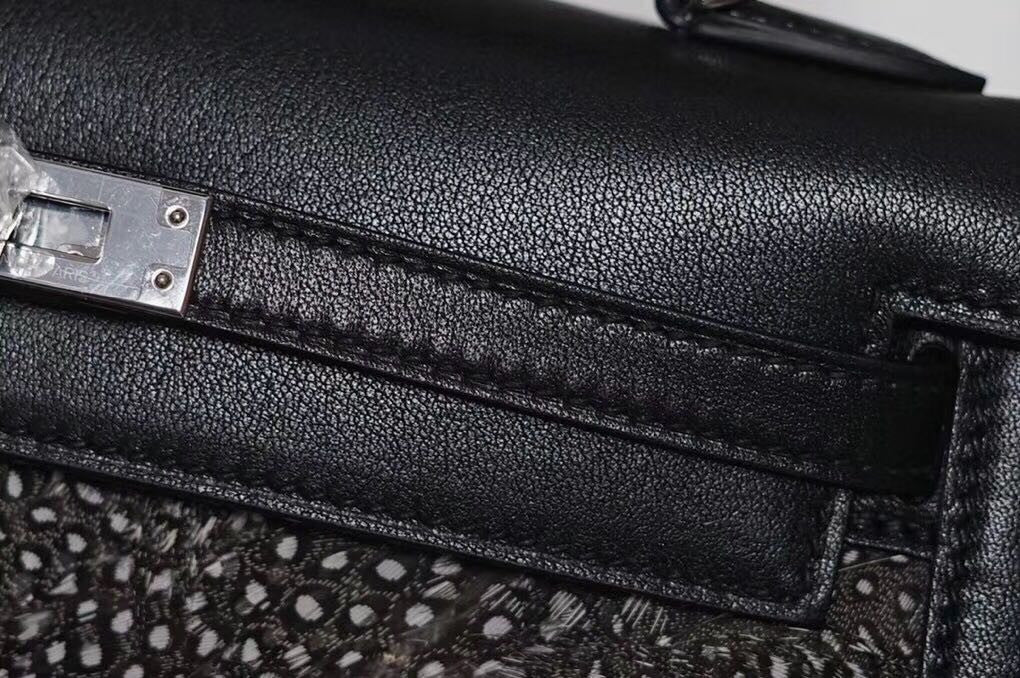 Hermes  FEATHER KELLY 32 Black Peacock feather & Box Leather with Palladium Hardware