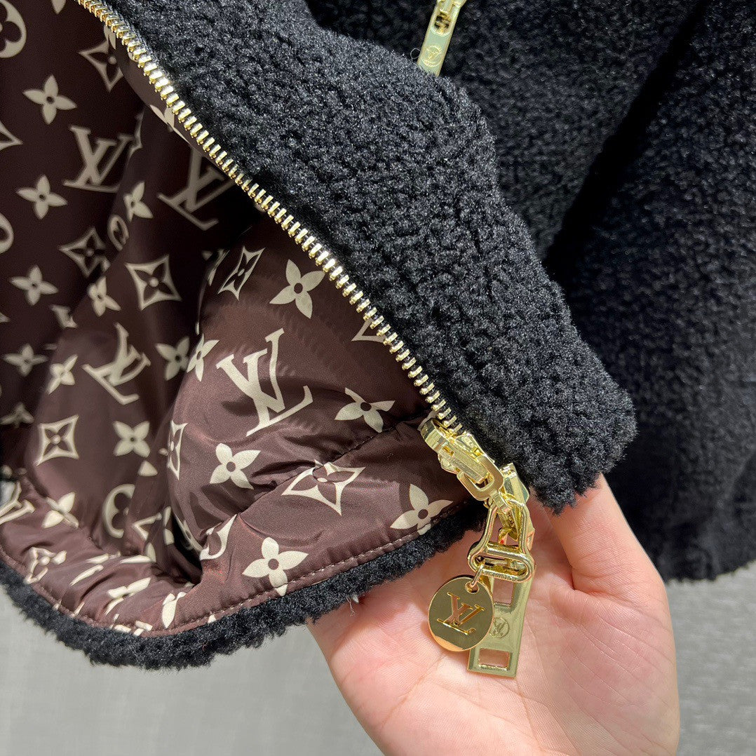 Louis Vuitton 1AAMTB REVERSIBLE BOUCLÉ WOOL PARKA