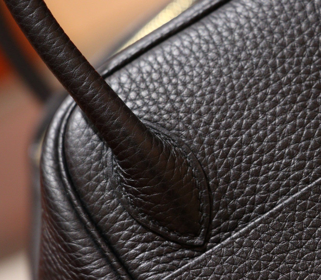 Hermes Mini Lindy 20cm Bag Black  Togo Leather Gold Hardware