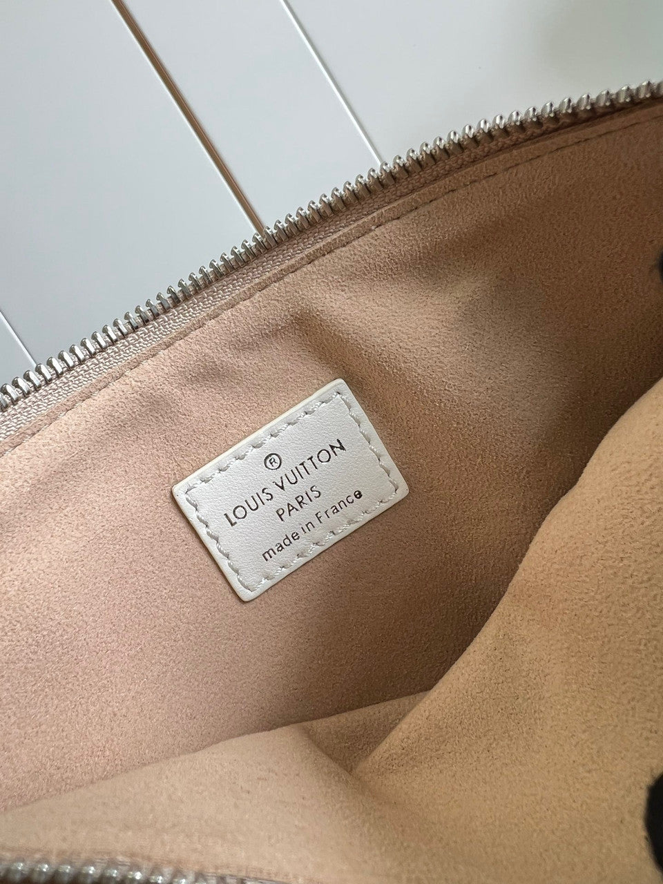Louis Vuitton M21157 COUSSIN BB