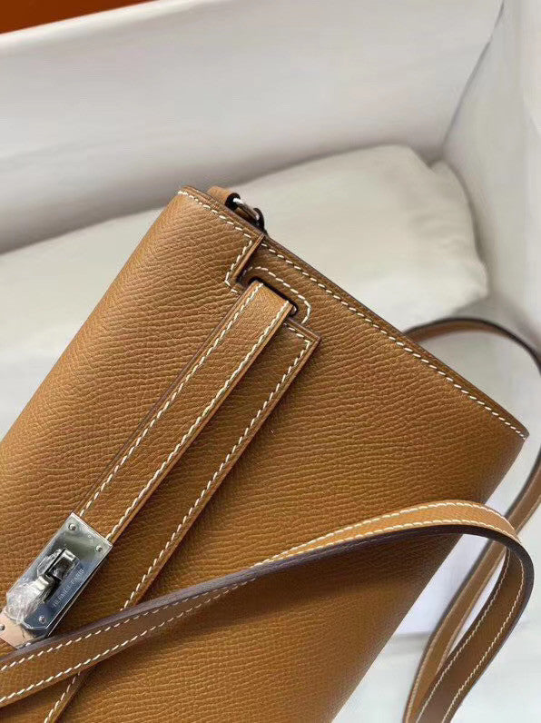 Hermes Kelly Wallet to Go Gold EPSOM PHW