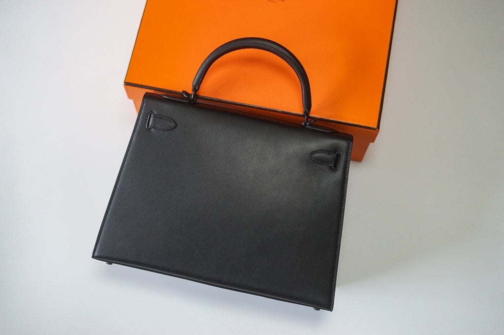 Hermes  FEATHER KELLY 32 Black feather & Swift  with Palladium Hardware
