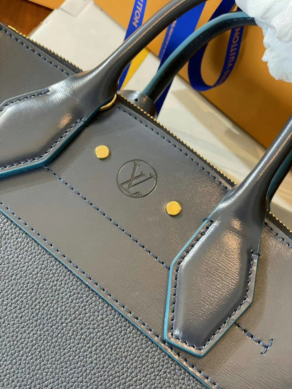 Louis Vuitton M53321 City Steamer PM Black