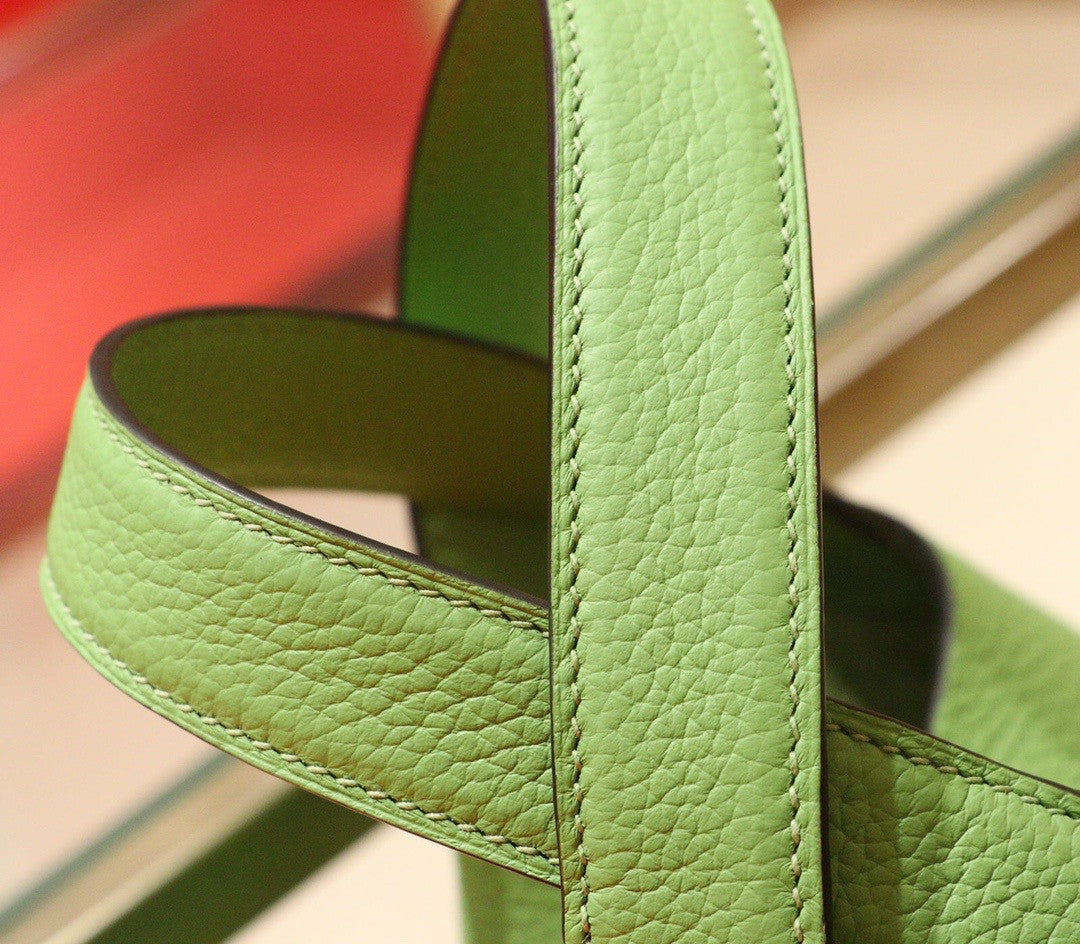 Hermes Vert Criquet Picotin Lock MM Togo Leather Bag