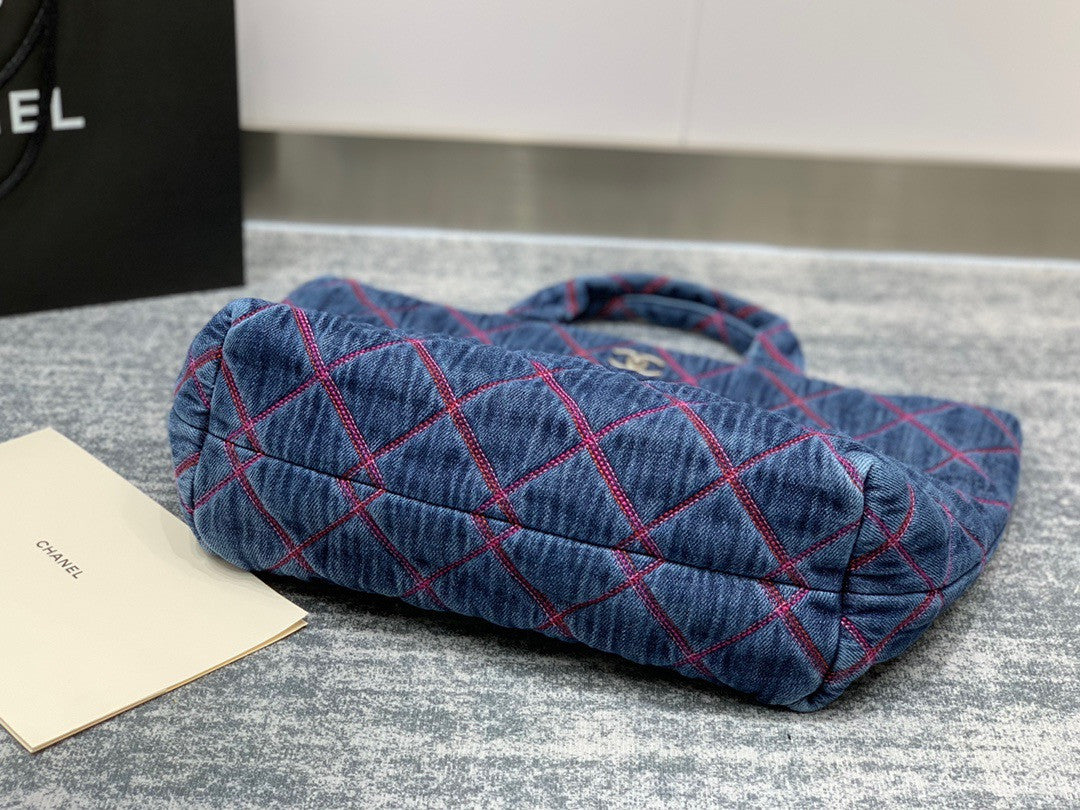 [Priority Access] Chanel CoCo Beach Denim Hobo Bag 2022