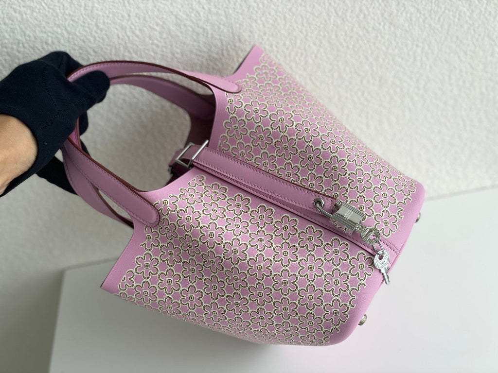 Hermès "Lucky Daisy" Mauve Sylvestre Swift Picotin Lock 18 Palladium Hardware, 2022