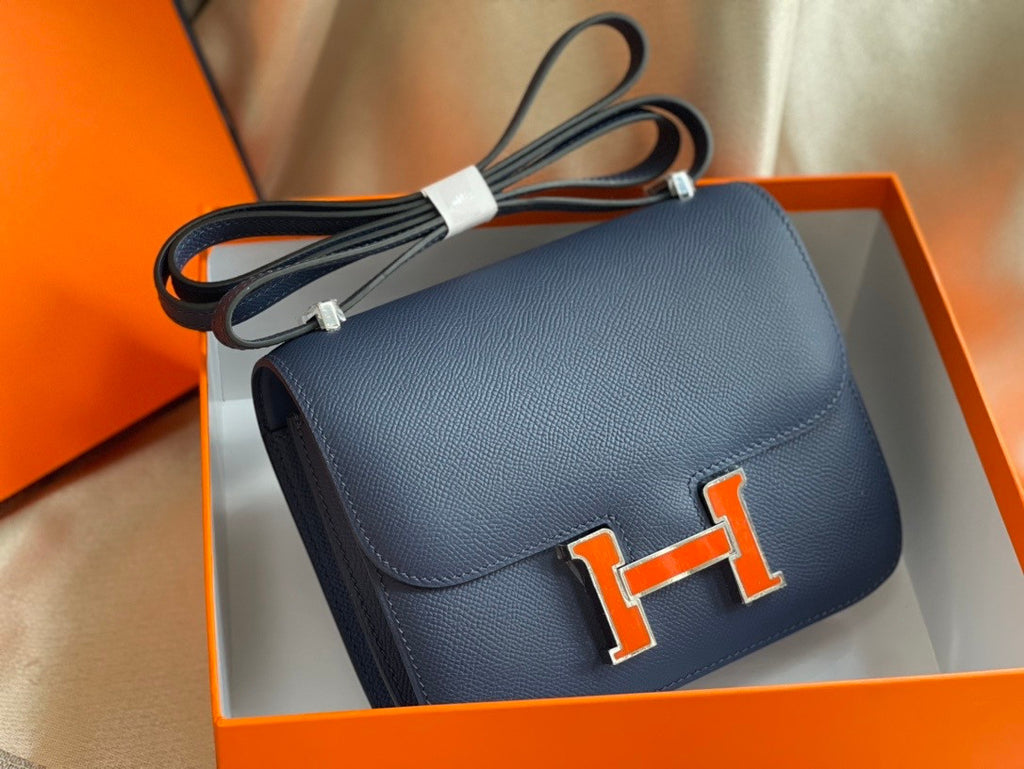 Hermes Black  Constance Epsom leather 18cm With Enamel Hardware