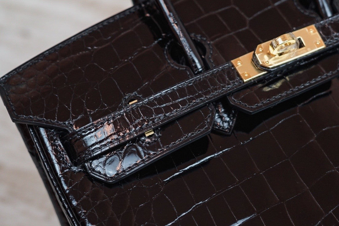 Hermes Birkin 25cm Black Shinny Alligator with Gold hardware