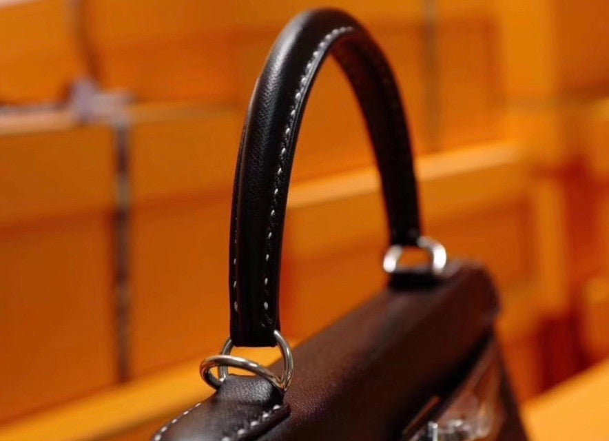 HERMES LIMITED EDITION KELLY 28 MISS YOU SELLIER UN POINT SUR DEUX NOIR BLACK MONSIEUR PALLADIUM HARDWARE