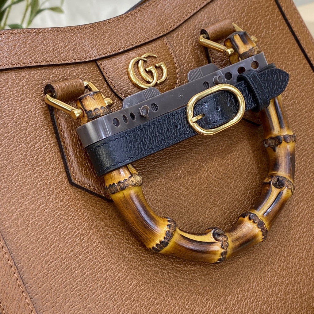 Gucci Diana small tote bag Brown
