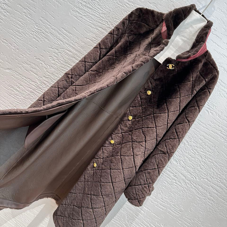 Chanel Shearling Coat with Diamond Quilting, Leather Belt and CC Logo — Fall/Winter 2026-2027 Chanel
