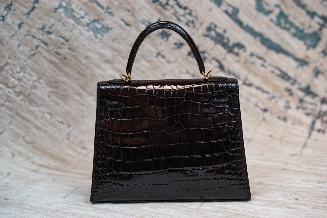 Hermes Black Alligator KELLY 25 WITH GOLDHARDWARE