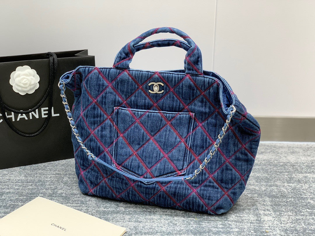 [Priority Access] Chanel CoCo Beach Denim Hobo Bag 2022