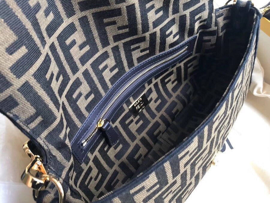 FENDI BAGUETTE LARGE Brown fabric bag
