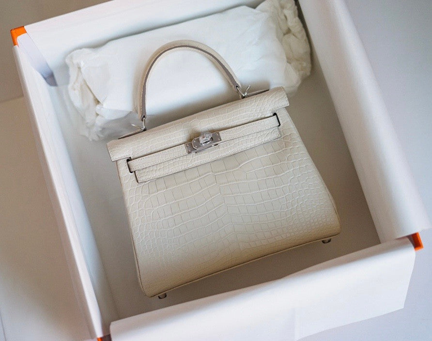 Hermes Craie Alligator KELLY 25 WITH PALLADIUM  HARDWARE