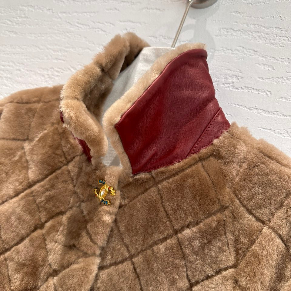 Chanel Shearling Coat with Diamond Quilting, Leather Belt and CC Logo — Fall/Winter 2026-2027 Chanel