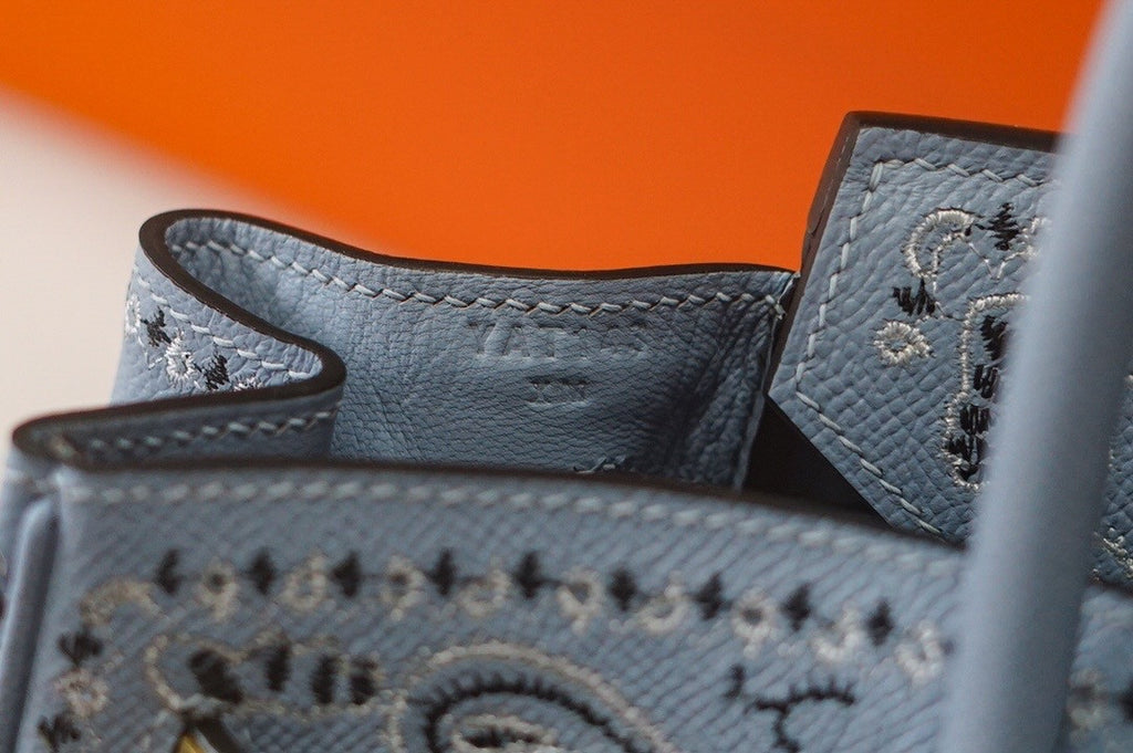Hermes x Jay Ahr Special Edition custom-embroidering Blue lin Birkin Bag 30cm Epsom Leather Gold Hardware [Carry by Kylie Jenner, Cardi B]