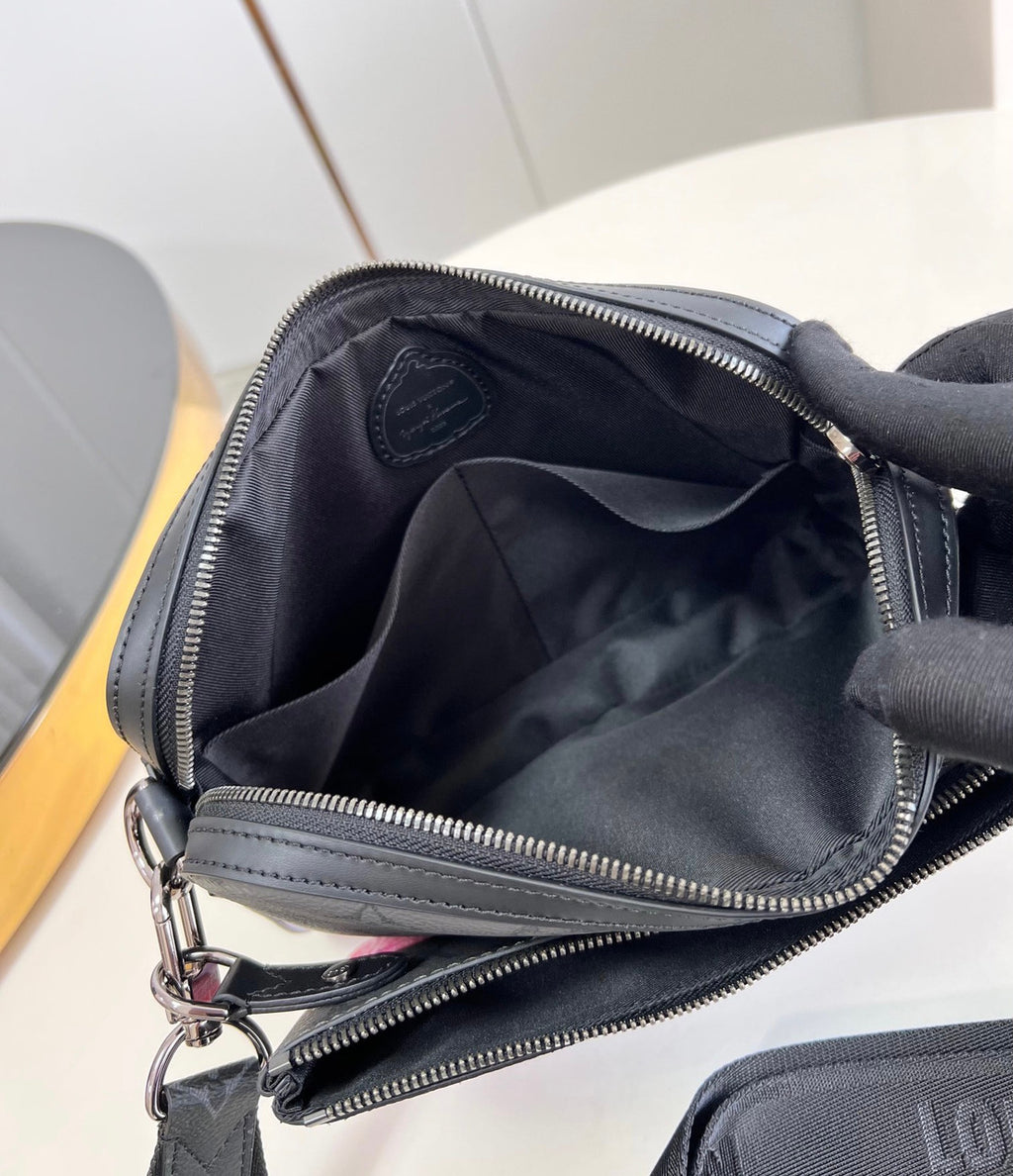 Louis Vuitton M82108 LV x YK Félicie Pochette Blue