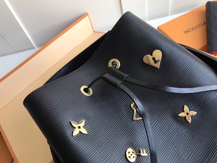 Louis Vuitton M53237 NÉONOÉ